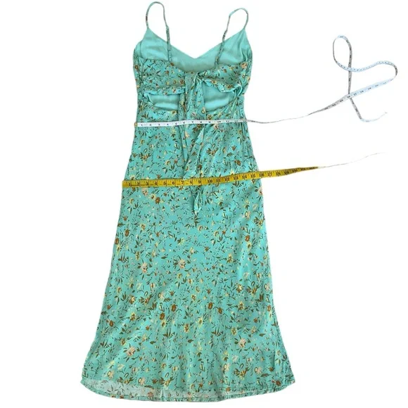 Hello Molly California Dreaming Midi Dress Green Dainty Ditzy Floral Sli… - Picture 12 of 16